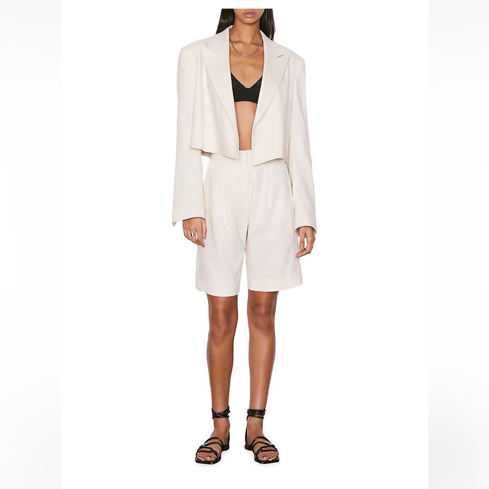 Frame Clean Cropped Blazer size M New with tags colour beige